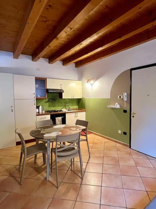 La Casa Di Nina - Appartamento 1 Valeggio sul Mincio Exterior photo