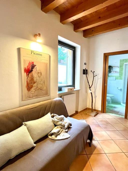 La Casa Di Nina - Appartamento 1 Valeggio sul Mincio Exterior photo